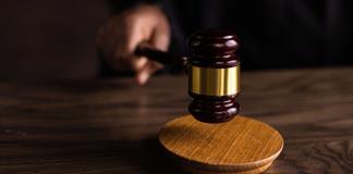 Corte Suprema de EE.UU. acepta revisar prohibición de fusiles de asalto Corte Suprema de EE.UU. acepta revisar prohibición de fusiles de asalto