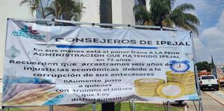 Despiden al director de Ipejal con demanda; jubilados exigen auditor&iacute;a al Congreso