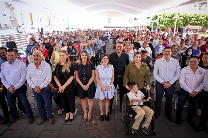 Entregan en Ocotlán apoyos del programa Yo Jalisco Entregan en Ocotlán apoyos del programa Yo Jalisco