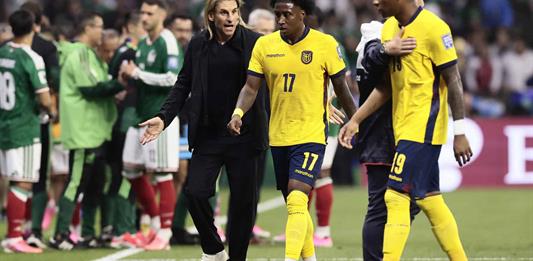 Ecuador se despidió del Mundial y la prensa cuestiona su actuación ante México