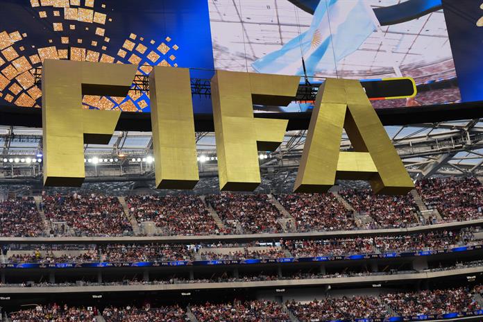 La FIFA detecta 89.000 abusos en redes durante el Mundial y el 11 % es contenido racista La FIFA detecta 89.000 abusos en redes durante el Mundial y el 11 % es contenido racista