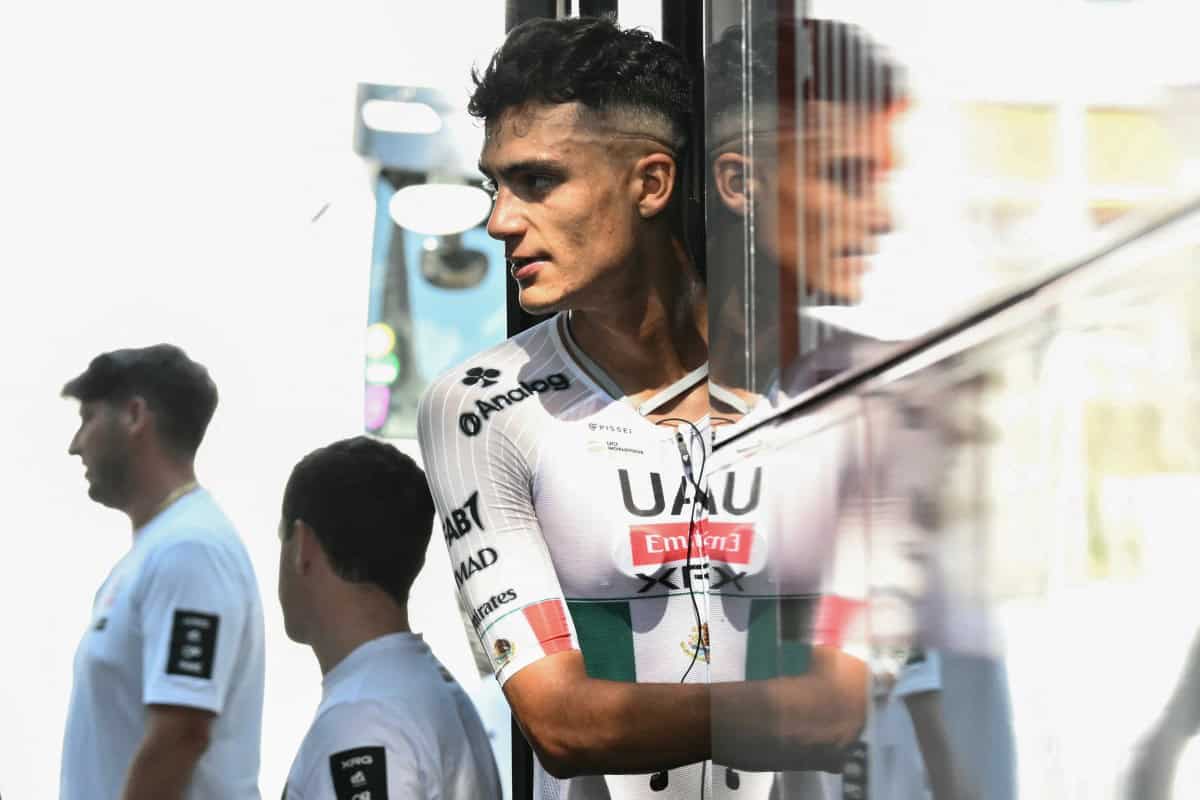 Del Toro, Pidcock, Simmons: otros ciclistas a seguir en el Tour de Francia