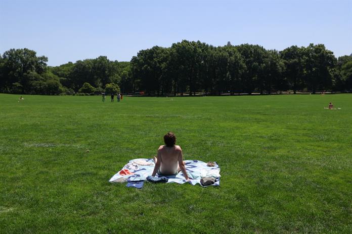 Ola de calor azota el este de EEUU, antes del fin de semana festivo del 4 de julio Ola de calor azota el este de EEUU, antes del fin de semana festivo del 4 de julio