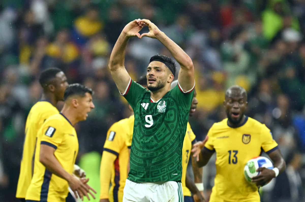 Raúl Jiménez: el largo camino desde Wembley hasta el Azteca Raúl Jiménez: el largo camino desde Wembley hasta el Azteca