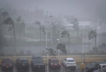 Un supertifón provoca importantes daños cerca de Guam, en el Pacífico Un supertifón provoca importantes daños cerca de Guam, en el Pacífico