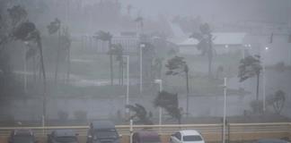 Un supertifón provoca importantes daños cerca de Guam, en el Pacífico Un supertifón provoca importantes daños cerca de Guam, en el Pacífico