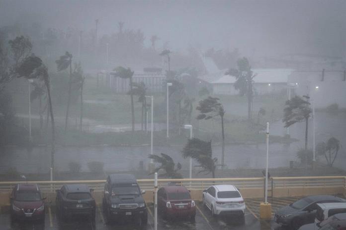 Un supertifón provoca importantes daños cerca de Guam, en el Pacífico Un supertifón provoca importantes daños cerca de Guam, en el Pacífico