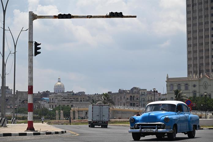 Nuevo apagón generalizado en una Cuba asfixiada por el embargo petrolero de EEUU Nuevo apagón generalizado en una Cuba asfixiada por el embargo petrolero de EEUU