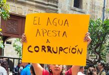 Director de Coprisjal deja plantadas a personas en reunión por agua contaminada
