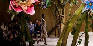 Chanel inspira su alta costura en clásicos de los cuentos infantiles Chanel inspira su alta costura en clásicos de los cuentos infantiles