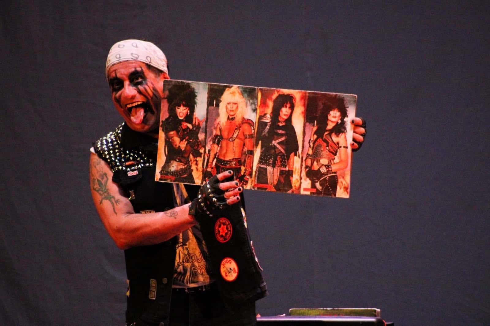 Metalero, la búsqueda de identidad sobre el escenario