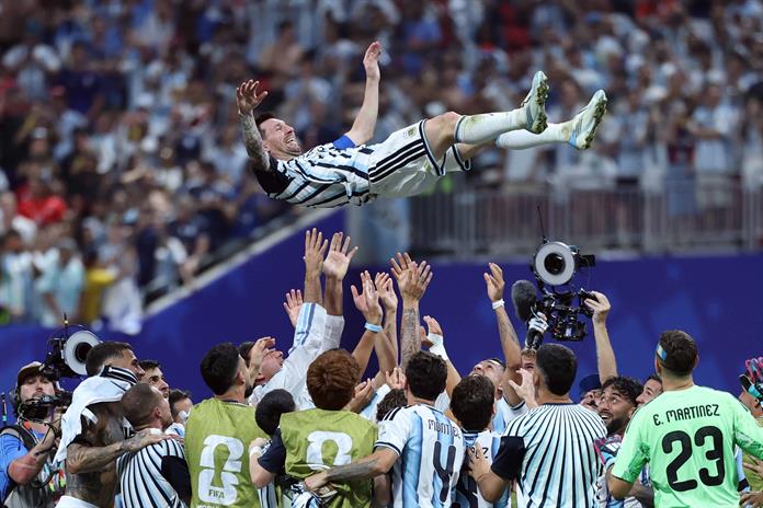 El Mundial se da una tregua antes de afrontar la fase decisiva con los 8 mejores equipos El Mundial se da una tregua antes de afrontar la fase decisiva con los 8 mejores equipos