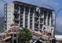 En una silla plástica: psicología de emergencia para víctimas de sismos en Venezuela En una silla plástica: psicología de emergencia para víctimas de sismos en Venezuela