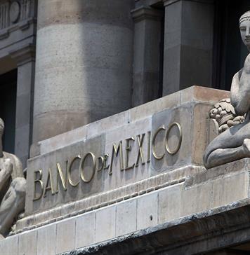 Banxico anticipa que mantendrá tasa de interés, pero advierte riesgos por entorno global Banxico anticipa que mantendrá tasa de interés, pero advierte riesgos por entorno global