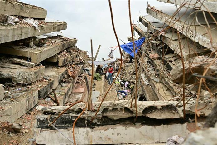Hasta lo último: el trauma de un voluntario por encontrar a sus familiares sepultados en Venezuela Hasta lo último: el trauma de un voluntario por encontrar a sus familiares sepultados en Venezuela