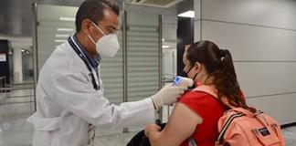 Aunque bajan los casos de Covid-19, el virus sigue causando muertes en México Aunque bajan los casos de Covid-19, el virus sigue causando muertes en México