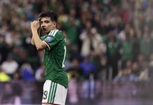 Gilberto Mora, gran ausente en lista de México para preolímpico y premundial de Concacaf Gilberto Mora, gran ausente en lista de México para preolímpico y premundial de Concacaf