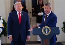 Trump dice que EE.UU. investiga si Irán tiene drones almacenados en Cuba