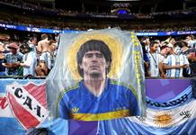 Suspenden audiencia por muerte de Maradona entre insultos y amenazas de abogados