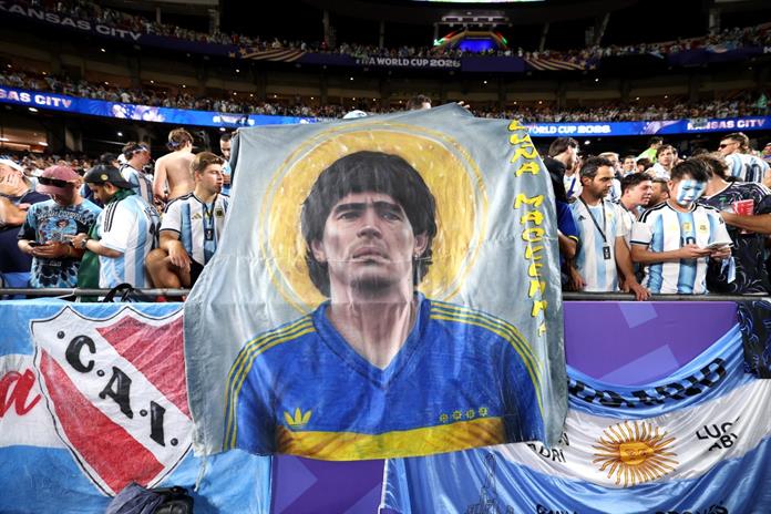 Suspenden audiencia por muerte de Maradona entre insultos y amenazas de abogados Suspenden audiencia por muerte de Maradona entre insultos y amenazas de abogados