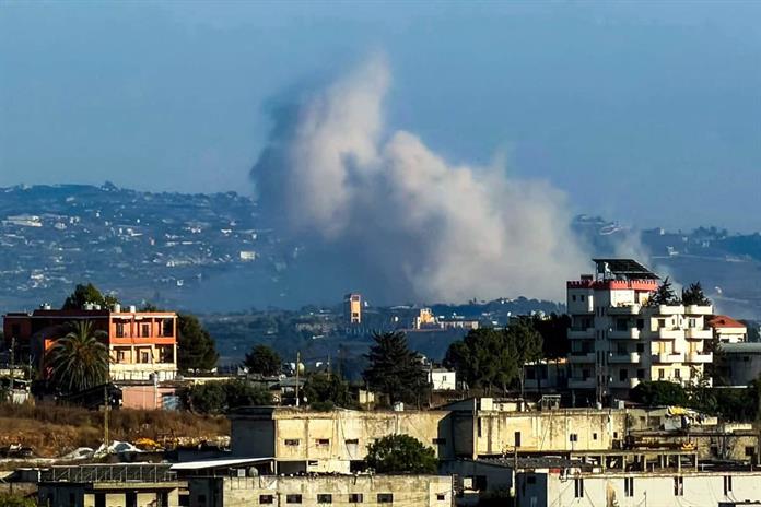 EEUU intensifica bombardeos contra Irán tras anunciar restablecimiento de bloqueo naval EEUU intensifica bombardeos contra Irán tras anunciar restablecimiento de bloqueo naval
