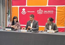 Lluvias dañan 11 escuelas en Jalisco; colapsa barda entre dos planteles en Tlajomulco Lluvias dañan 11 escuelas en Jalisco; colapsa barda entre dos planteles en Tlajomulco