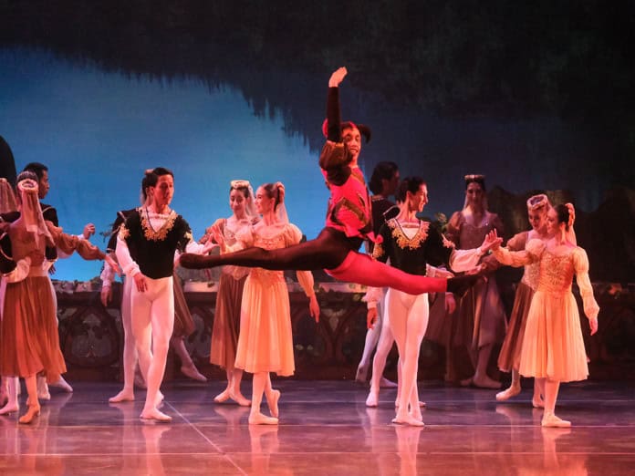 La magia del “El lago de los Cisnes” regresará al Teatro Degollado con el Ballet de Jalisco La magia del “El lago de los Cisnes” regresará al Teatro Degollado con el Ballet de Jalisco