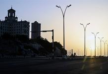 Cuba restablece la electricidad tras tercer apagón general en menos de diez días