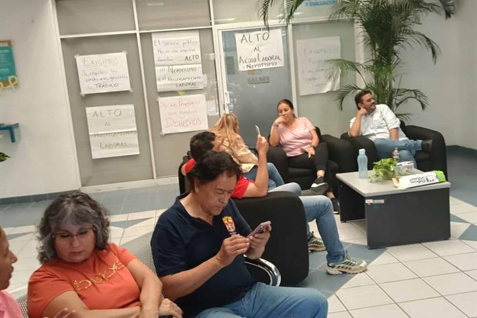 Denuncian violencia laboral, toman las instalaciones... y el SALME sigue igual Denuncian violencia laboral, toman las instalaciones... y el SALME sigue igual