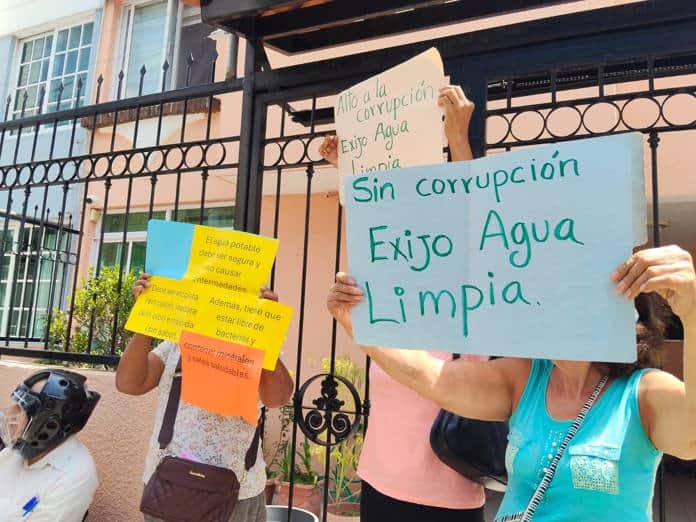Escala protesta por agua contaminada; denuncian al SIAPA y anuncian megamarcha Escala protesta por agua contaminada; denuncian al SIAPA y anuncian megamarcha