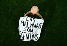 Reino Unido pide a FIFA que abra investigación sobre pancarta de Malvinas en Argentina-Inglaterra Reino Unido pide a FIFA que abra investigación sobre pancarta de Malvinas en Argentina-Inglaterra