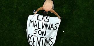 Reino Unido pide a FIFA que abra investigación sobre pancarta de Malvinas en Argentina-Inglaterra Reino Unido pide a FIFA que abra investigación sobre pancarta de Malvinas en Argentina-Inglaterra