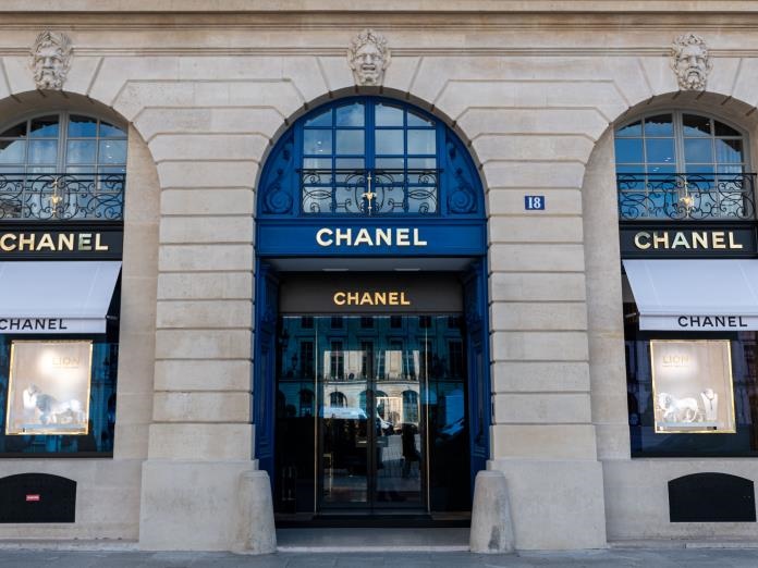 Italia investiga a Chanel, Bulgari y otras marcas de lujo por explotación de trabajadores chinos Italia investiga a Chanel, Bulgari y otras marcas de lujo por explotación de trabajadores chinos