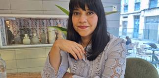 La escritora mexicana Gabriela Dami&aacute;n alerta: nuestras comodidades acaban con el planeta