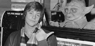 Sable de Luke Skywalker en The Empire Strikes Back, vendido por 3,75 millones de dólares Sable de Luke Skywalker en The Empire Strikes Back, vendido por 3,75 millones de dólares