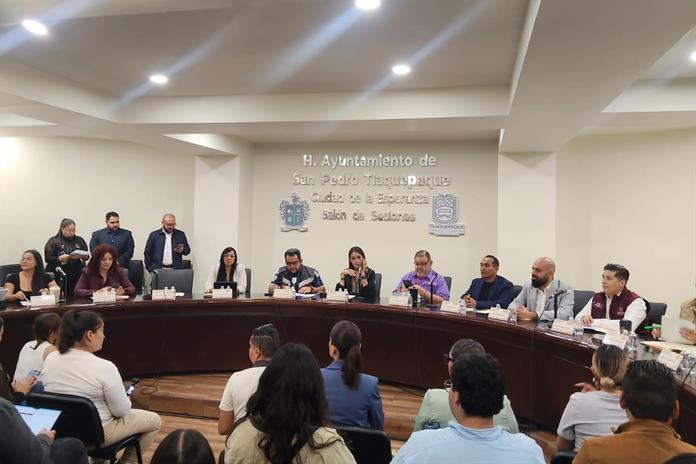 Tlaquepaque analiza retirar placas a quienes se estacionen en lugares prohibidos Tlaquepaque analiza retirar placas a quienes se estacionen en lugares prohibidos