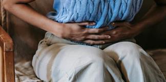 Salud emite aviso preventivo por brote de ciclosporiasis en Estados Unidos