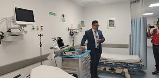 Tras 8 meses y una inversi&oacute;n millonaria, reinauguran Cruz Verde Mario Rivas Souza