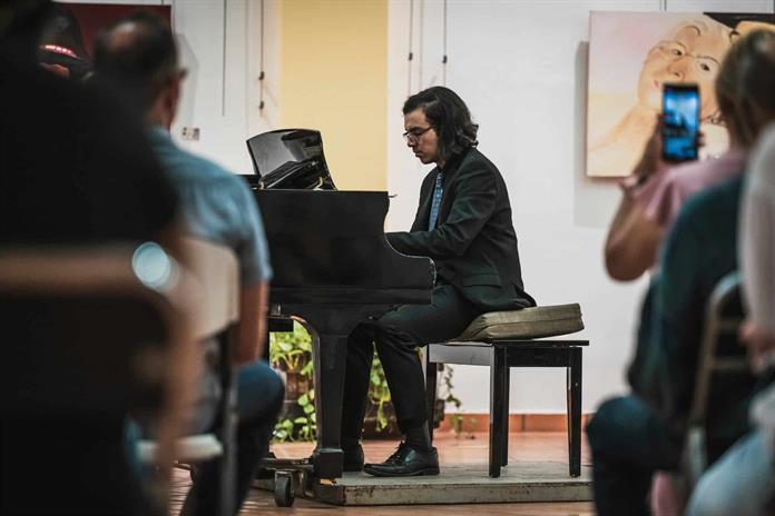Daniel Michel ofrecerá concierto con causa previo a su examen de titulación en la UdeG Daniel Michel ofrecerá concierto con causa previo a su examen de titulación en la UdeG