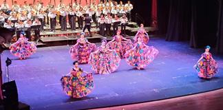El Mariachi ECOS lleva las "Voces del son" con agrupaciones de ballet folklórico al Teatro Degollado El Mariachi ECOS lleva las "Voces del son" con agrupaciones de ballet folklórico al Teatro Degollado