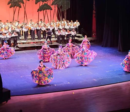 El Mariachi ECOS lleva las "Voces del son" con agrupaciones de ballet folklórico al Teatro Degollado El Mariachi ECOS lleva las "Voces del son" con agrupaciones de ballet folklórico al Teatro Degollado