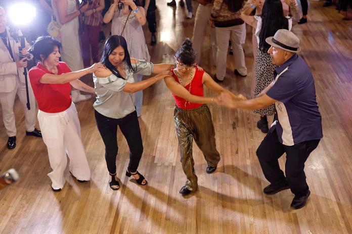 Musas Sonideras, el legado feminista que baila entre consignas en las pistas mexicanas Musas Sonideras, el legado feminista que baila entre consignas en las pistas mexicanas