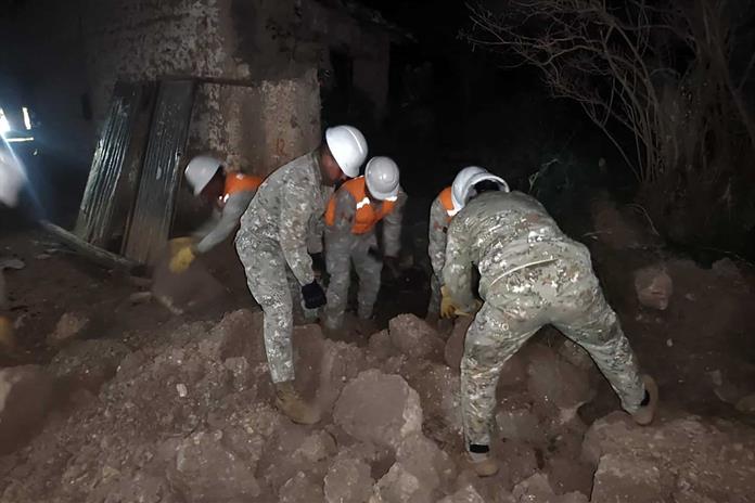 Cinco muertos deja sismo de 5,1 en región andina de Perú Cinco muertos deja sismo de 5,1 en región andina de Perú
