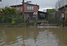 Fuerte temporal en Chile deja cinco muertos y casi 100.000 personas aisladas Fuerte temporal en Chile deja cinco muertos y casi 100.000 personas aisladas
