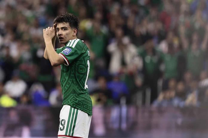 Alex Diego y Eduardo Arce confirman ausencia de Gilberto Mora en selecciones menores Alex Diego y Eduardo Arce confirman ausencia de Gilberto Mora en selecciones menores