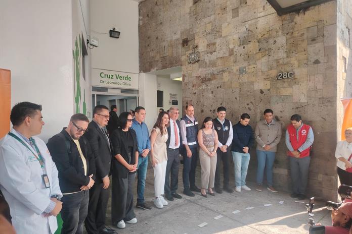 Tras años sin atención, rehabilitan la Cruz Verde Leonardo Oliva Tras años sin atención, rehabilitan la Cruz Verde Leonardo Oliva