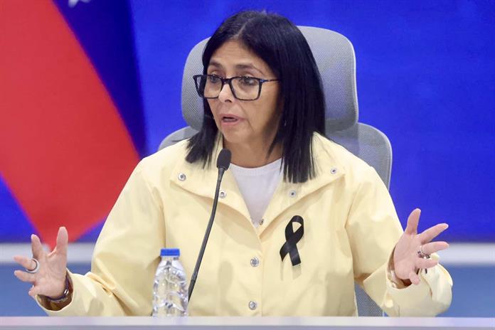 Gobierno venezolano entrega primeras viviendas a familias afectadas por terremotos Gobierno venezolano entrega primeras viviendas a familias afectadas por terremotos