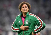 El portero mexicano Guillermo Ochoa anuncia su retiro del fútbol tras disputar su sexto Mundial