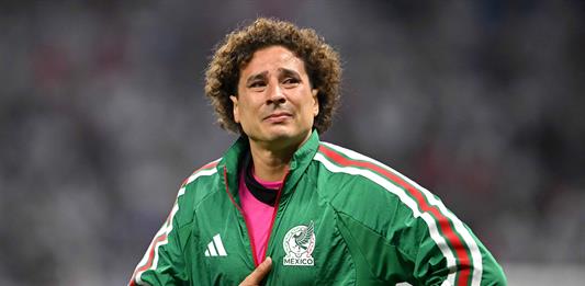 El portero mexicano Guillermo Ochoa anuncia su retiro del fútbol tras disputar su sexto Mundial