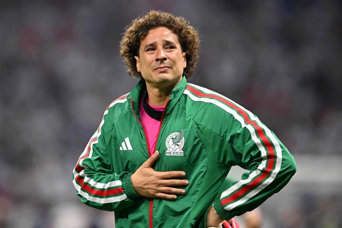 El portero mexicano Guillermo Ochoa anuncia su retiro del fútbol tras disputar su sexto Mundial El portero mexicano Guillermo Ochoa anuncia su retiro del fútbol tras disputar su sexto Mundial
